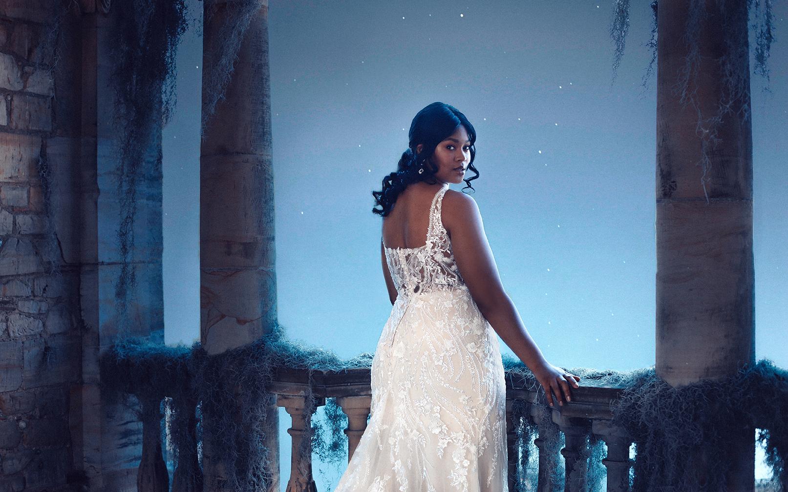Disney Fairy Tale Weddings Style Number D318L - 14