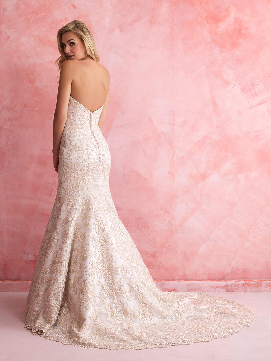 Allure Romance Style Number 2811 - 2
