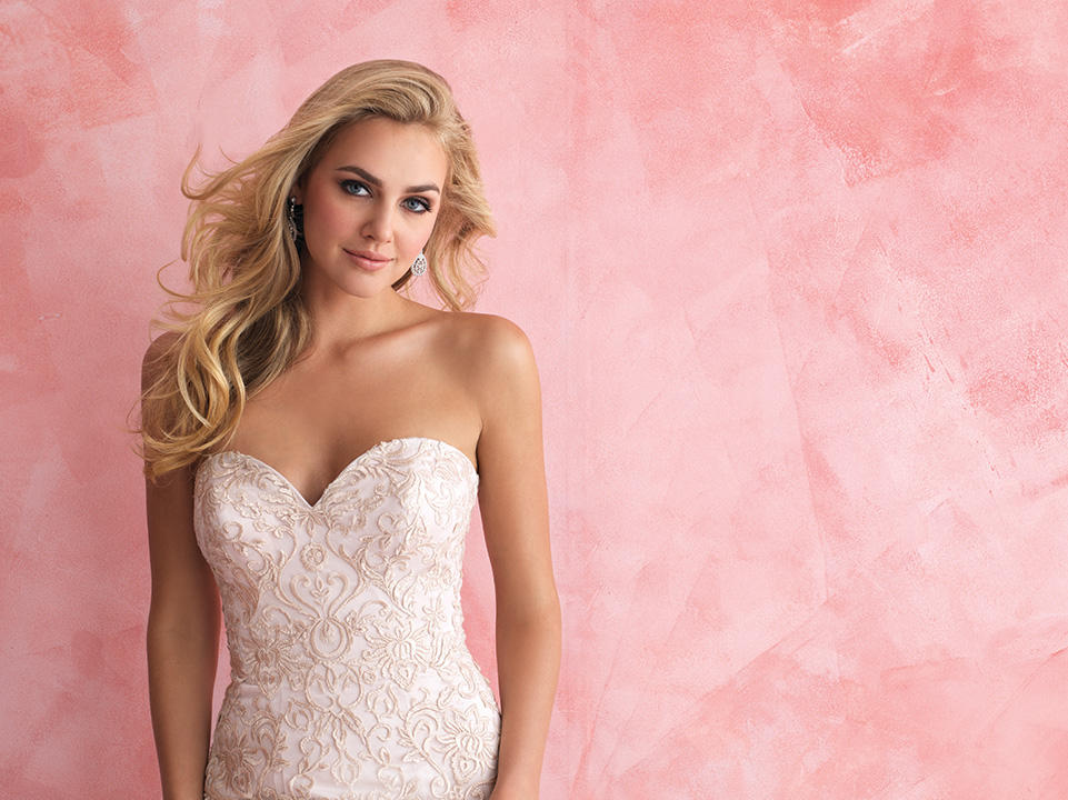 Allure Romance Style Number 2811 - 3