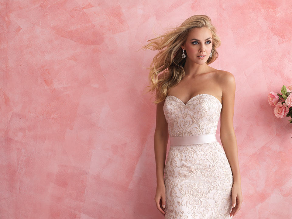 Allure Romance Style Number 2811 - 4