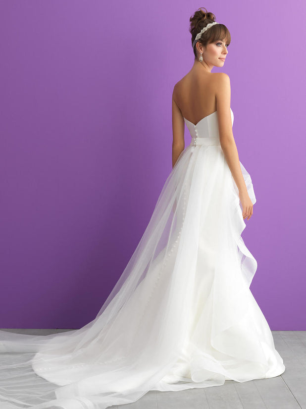 Allure Romance Style Number 3000T - 2