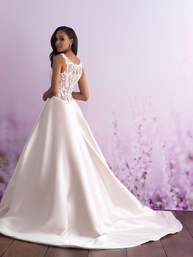 Allure Romance Style Number 3100 - 2