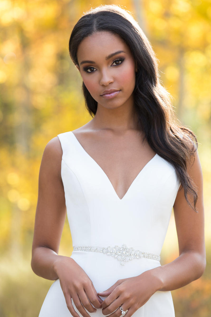 Allure Romance Style Number 3101 - 7