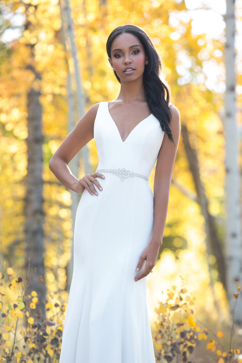 Allure Romance Style Number 3101 - 11