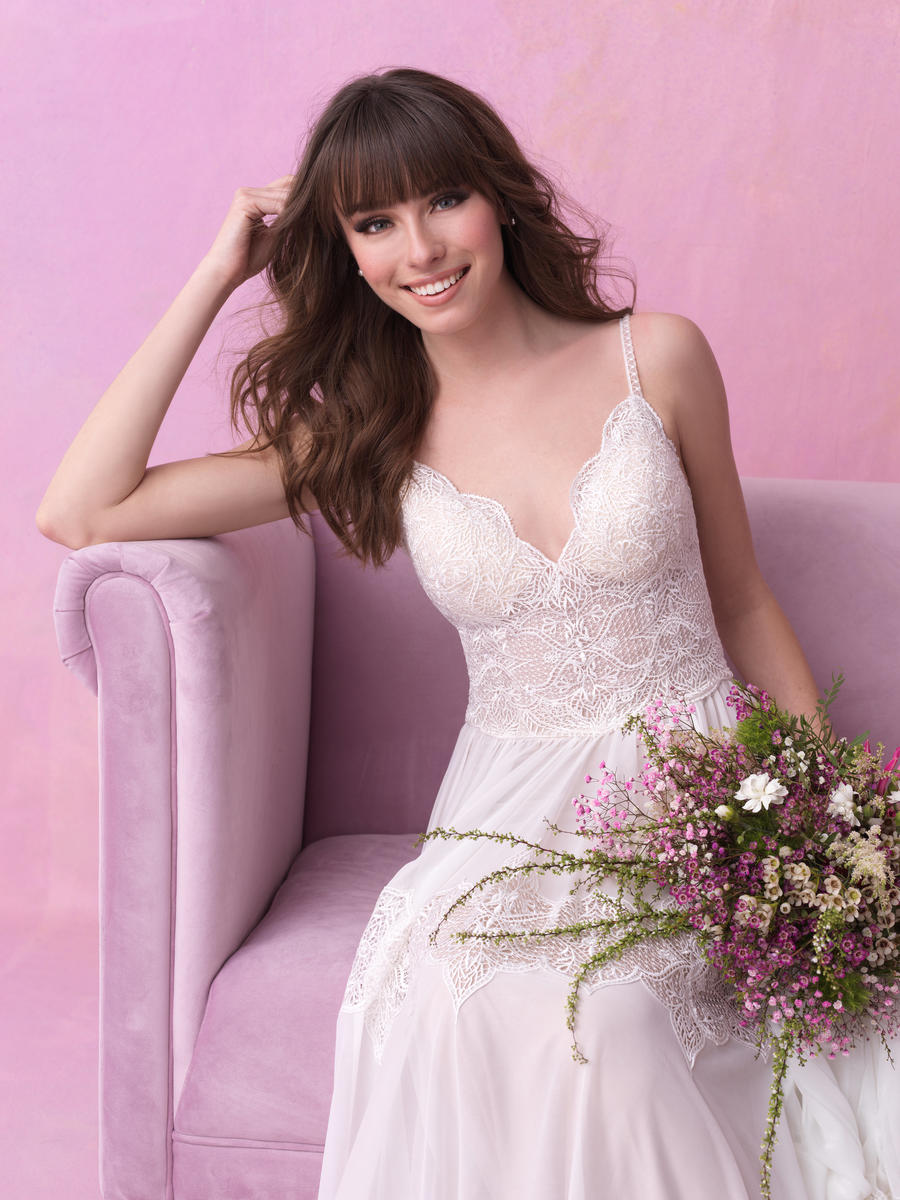 Allure Romance Style Number 3159 - 3
