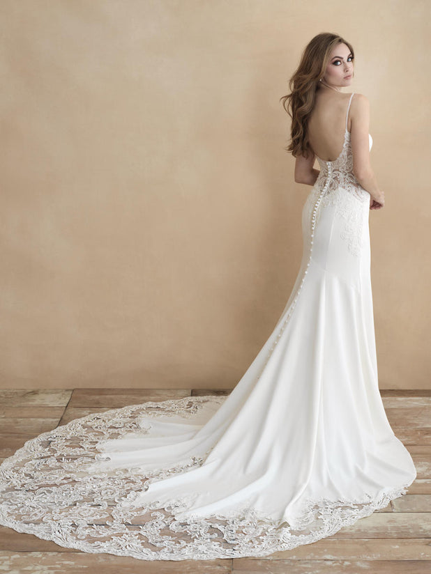 Allure Romance Style Number 3304L - 2