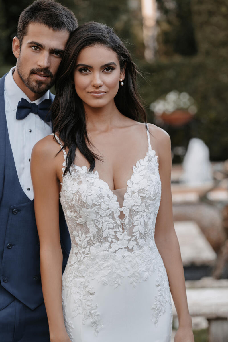 Allure Romance Style Number 3450 - 5