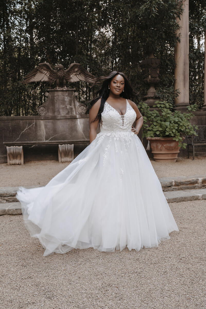 Allure Romance Style Number 3451L - 3