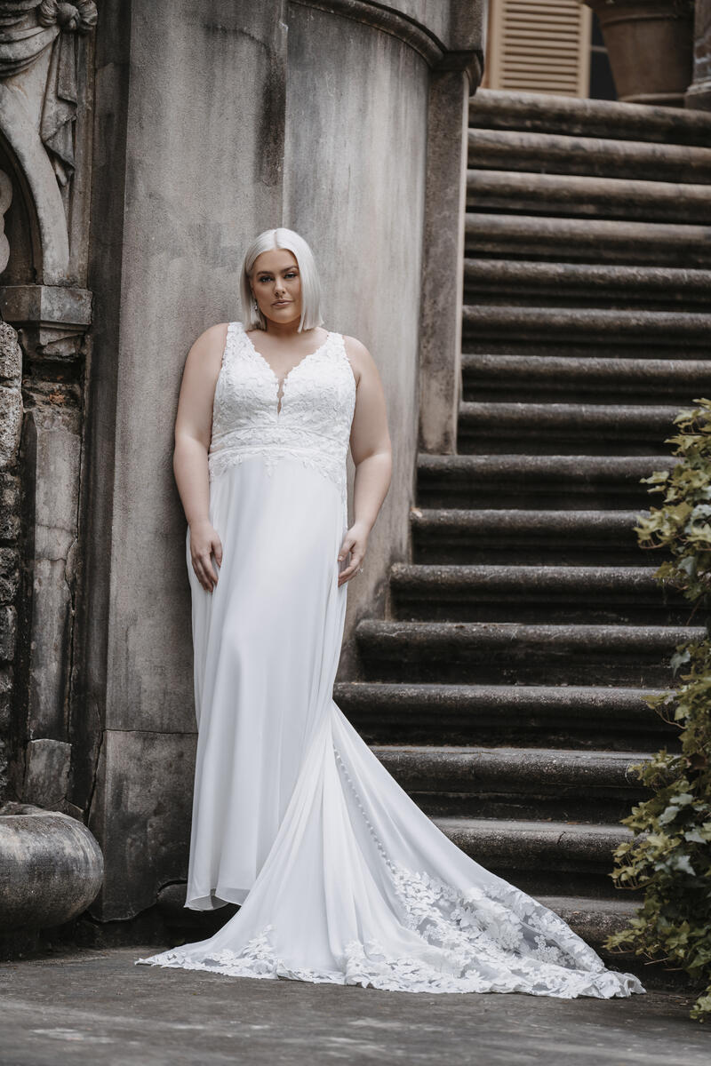 Allure Romance Style Number 3454L - 6