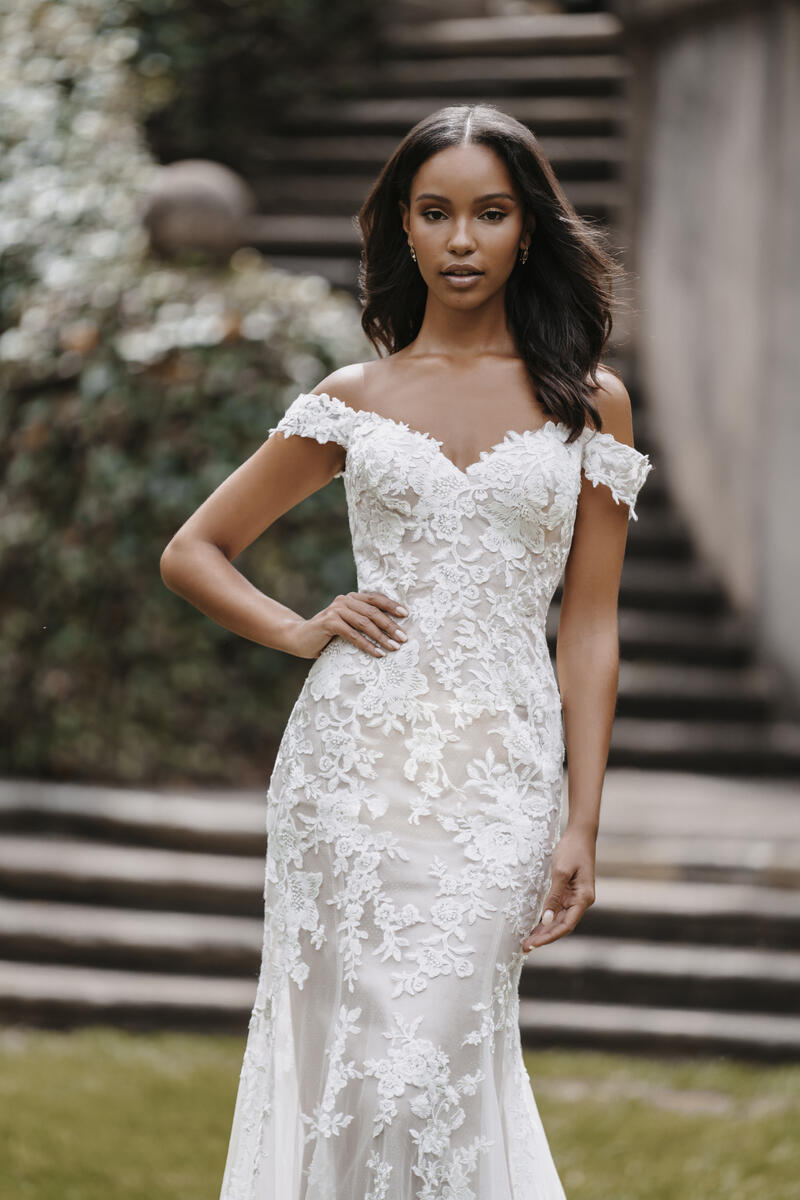Allure Romance Style Number 3455 - 5