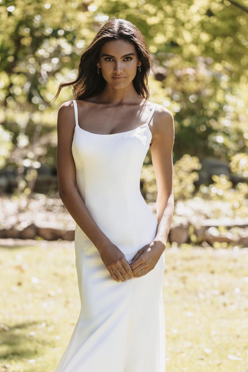 Allure Romance Style Number 3507 - 3