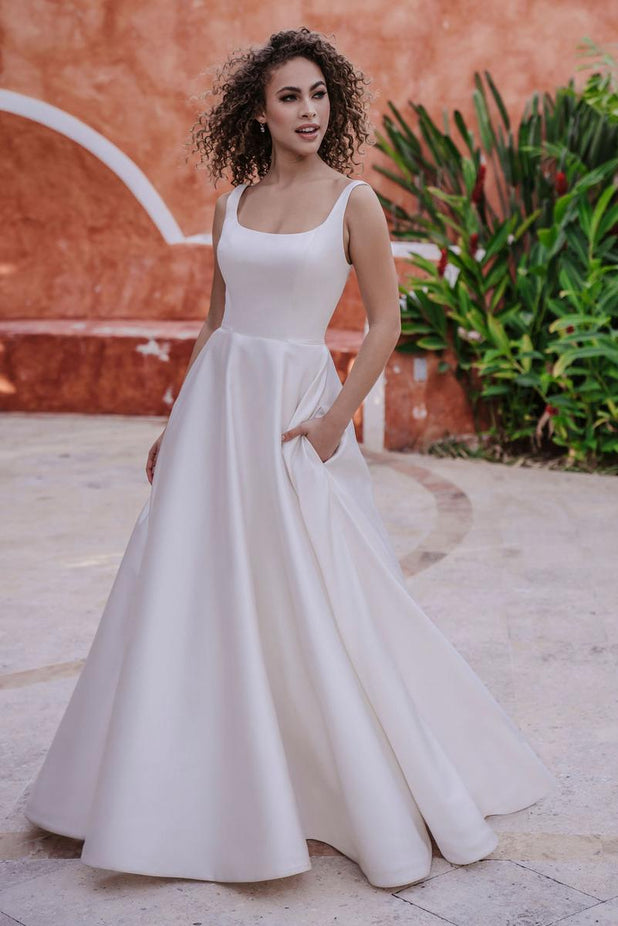 Allure Romance Style Number 3553 - 1