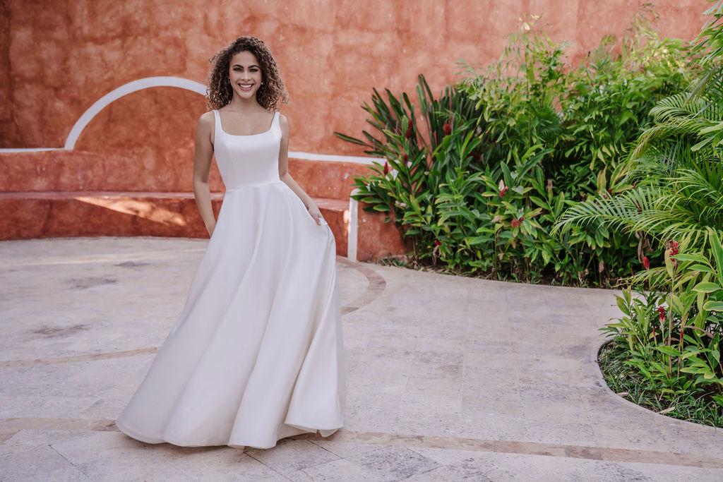 Allure Romance Style Number 3553 - 6