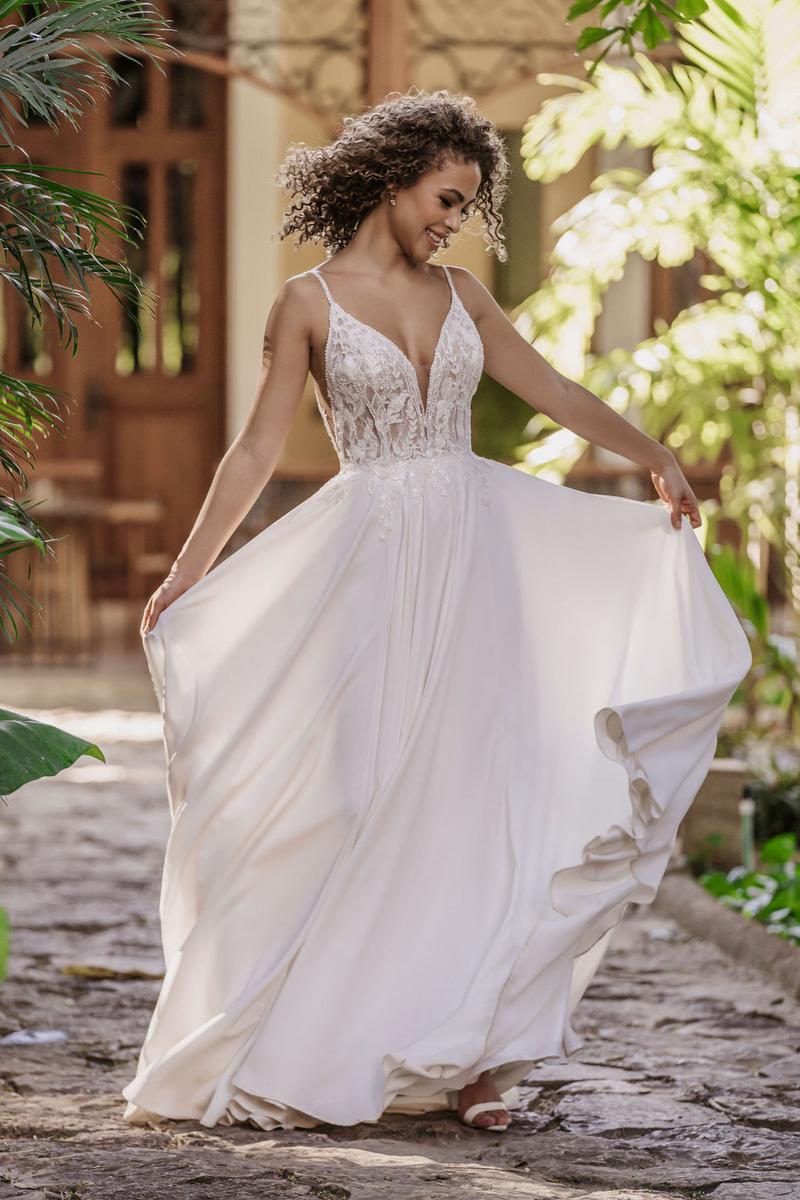 Allure Romance Style Number 3558W - 3