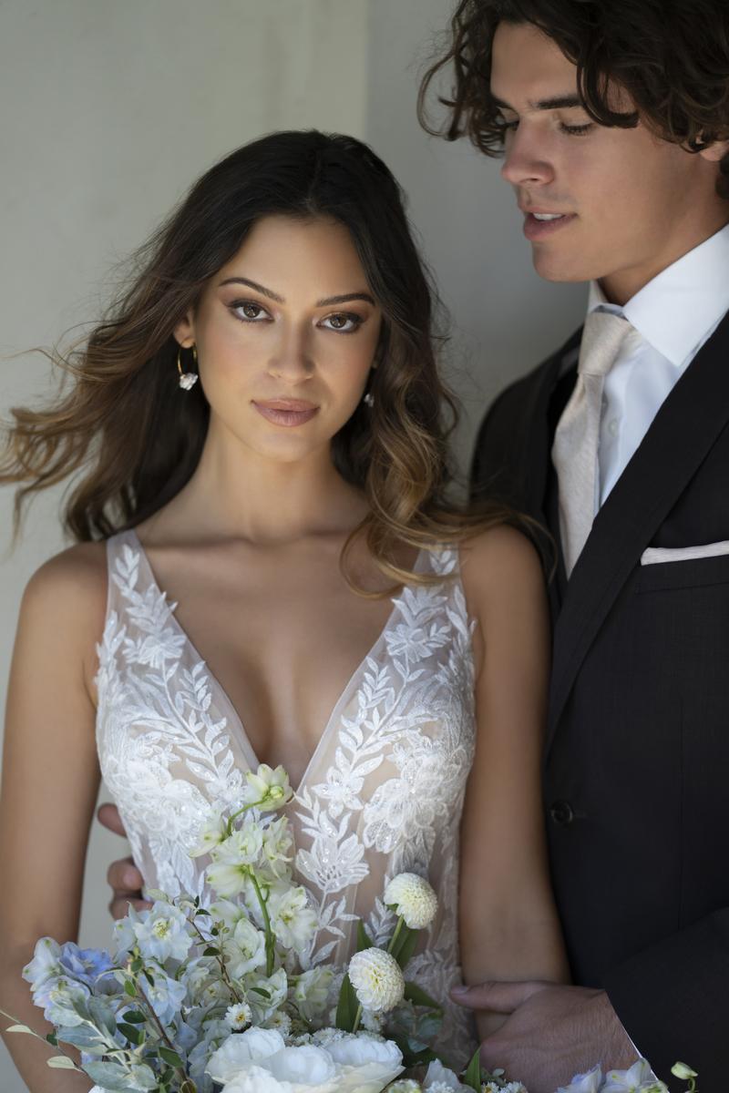 Allure Romance Style Number R3604L - 7