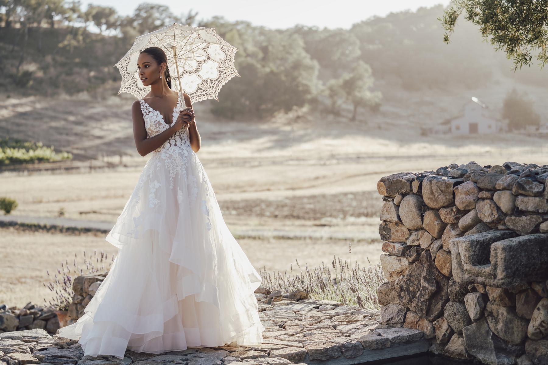 Allure Romance Style Number R3605 - 11