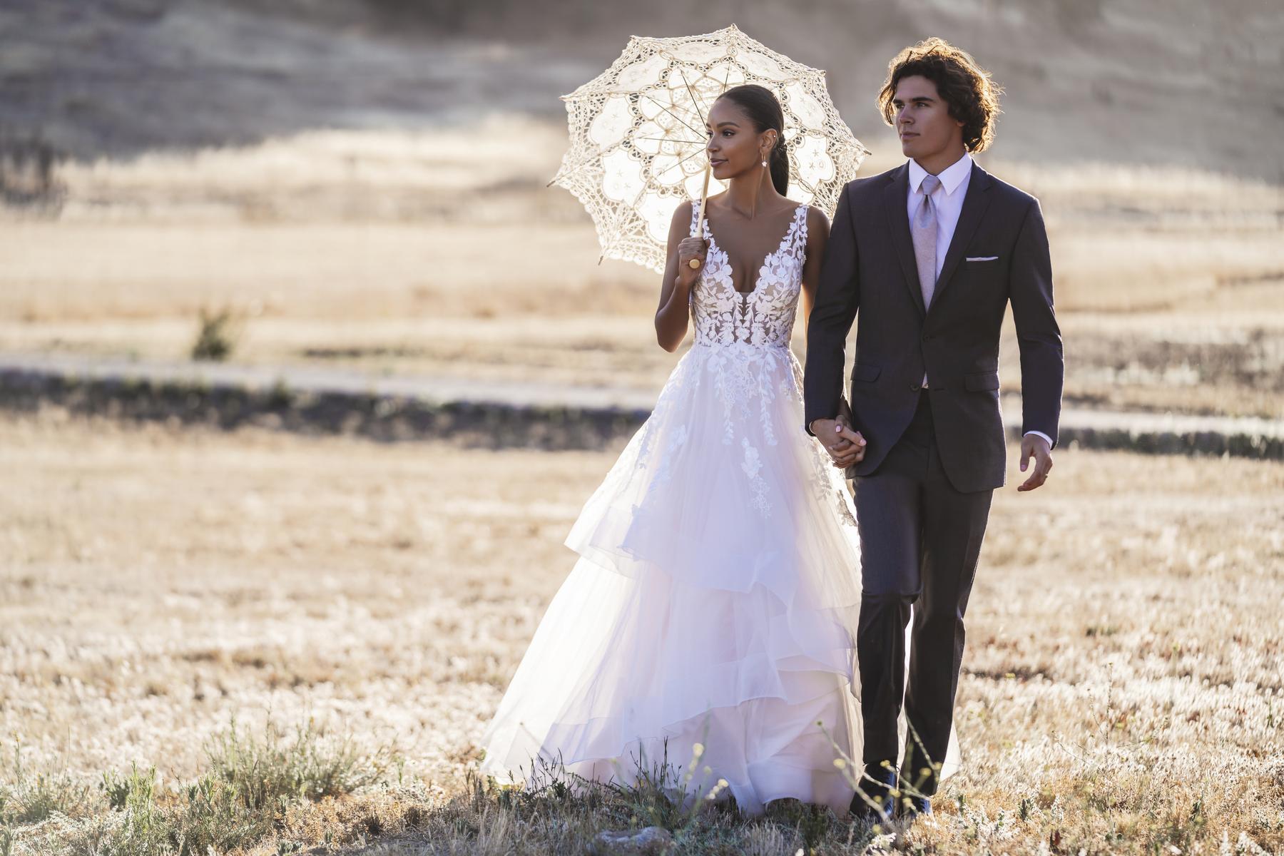 Allure Romance Style Number R3605 - 13