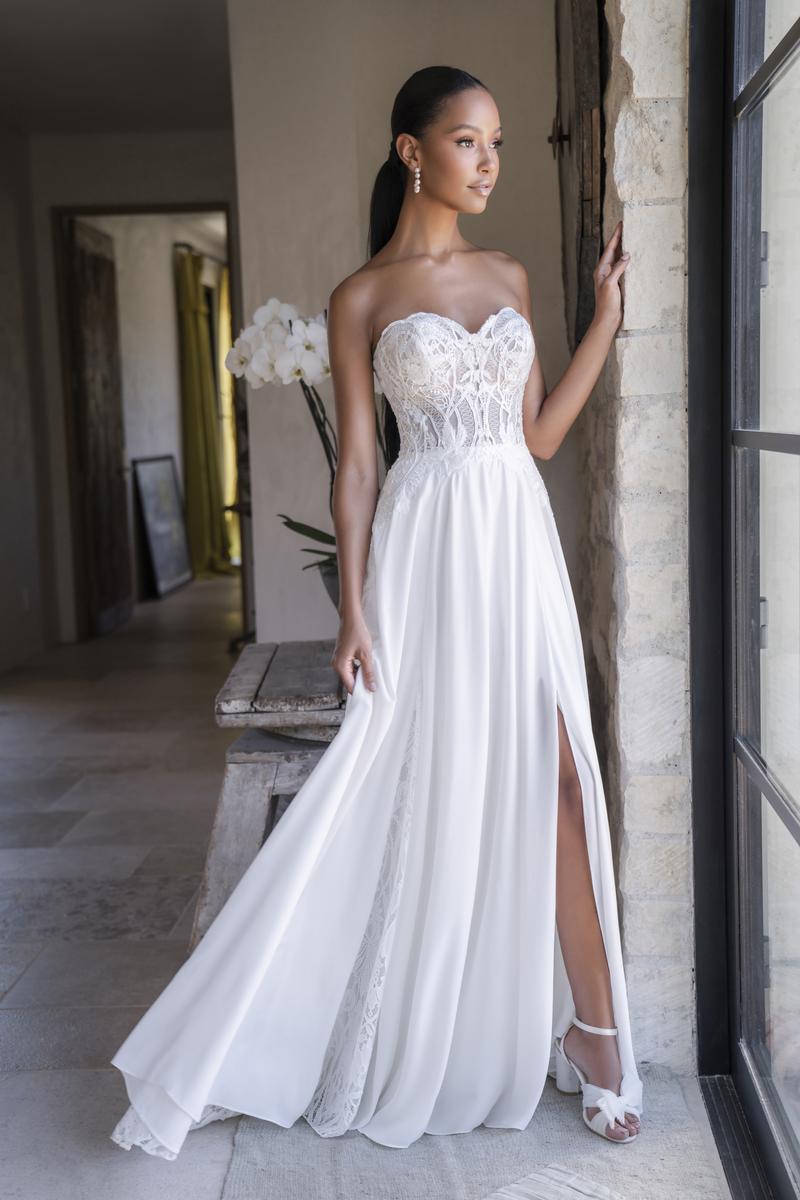 Allure Romance Style Number R3606L - 1