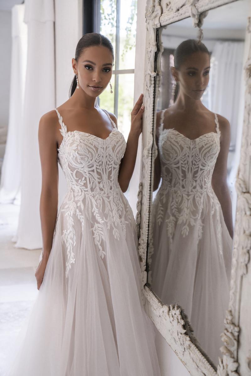 Allure Romance Style Number R3607L - 3