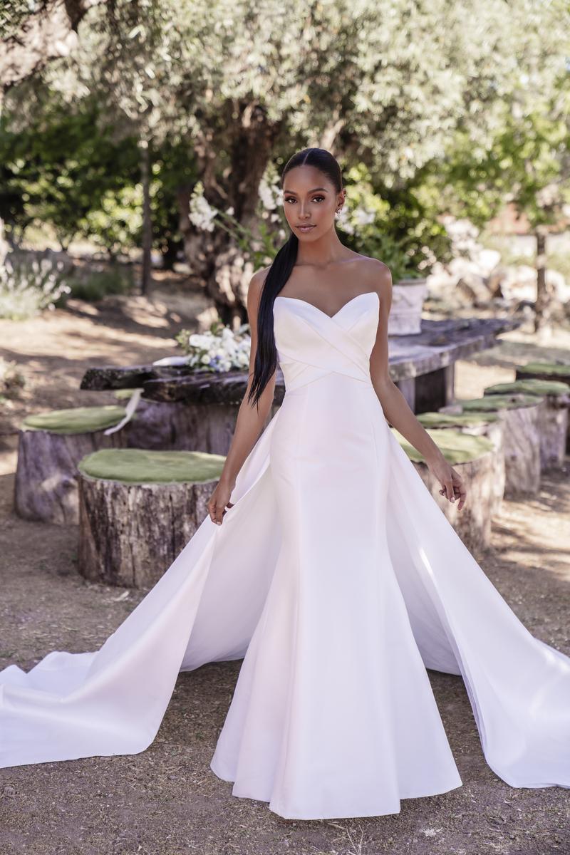 Allure Romance Style Number R3608T - 3