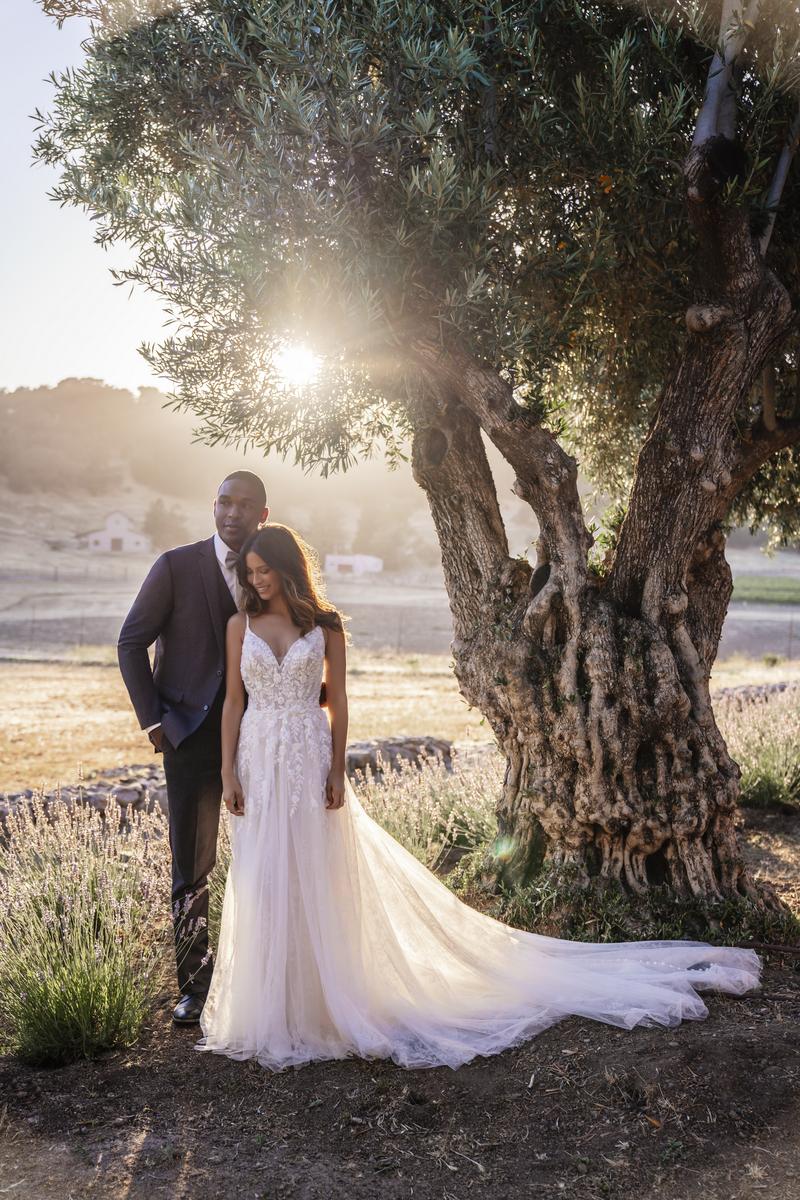 Allure Romance Style Number R3611 - 11