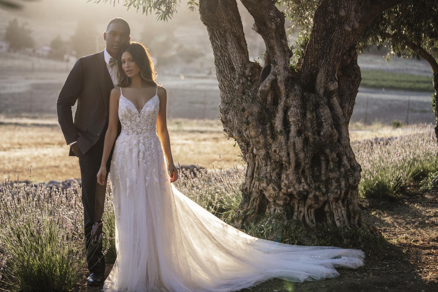 Allure Romance Style Number R3611 - 6