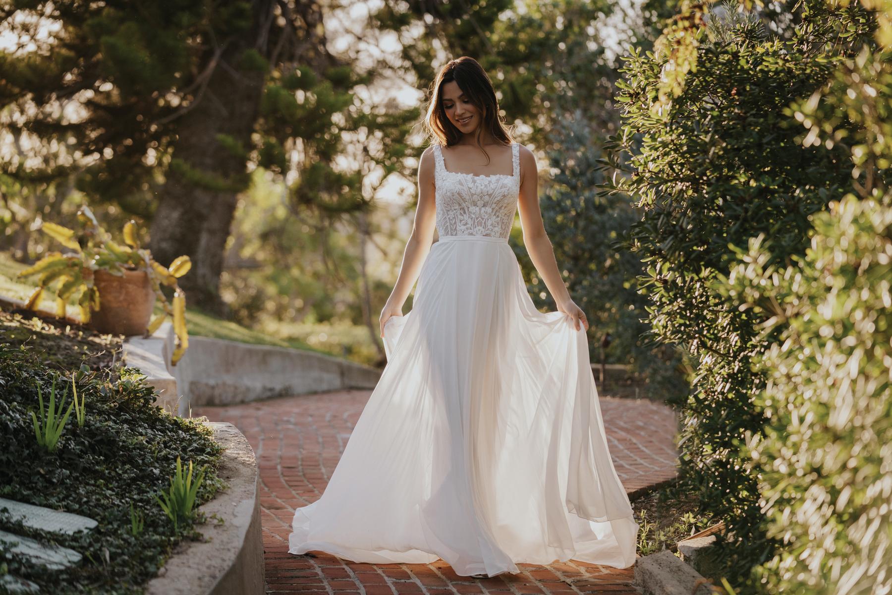 Allure Romance Style Number R3655L - 5