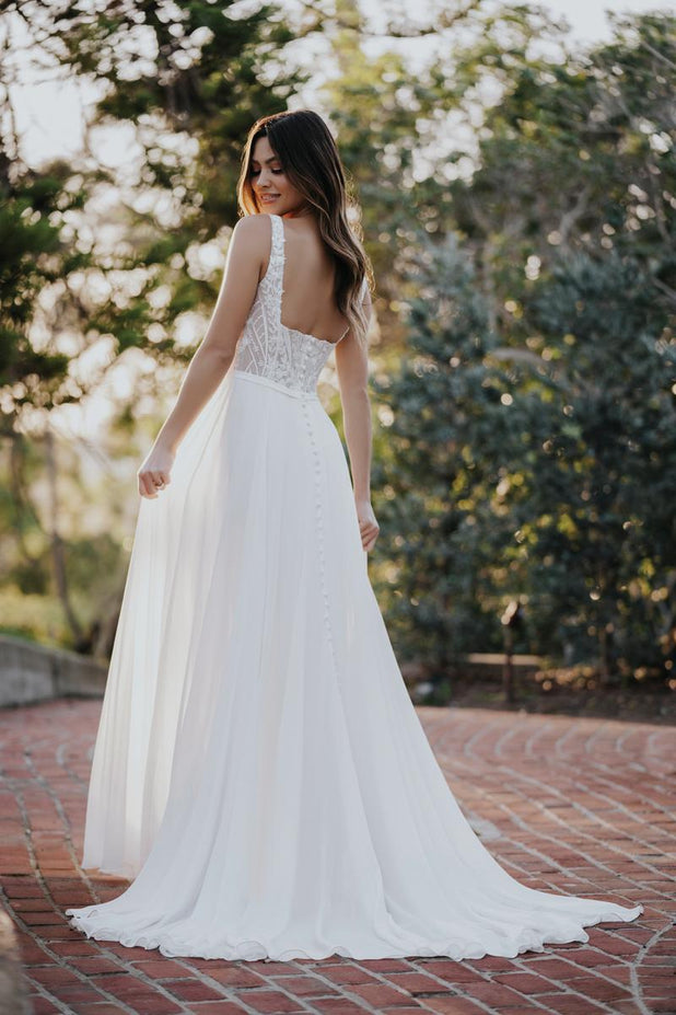 Allure Romance Style Number R3655L - 2