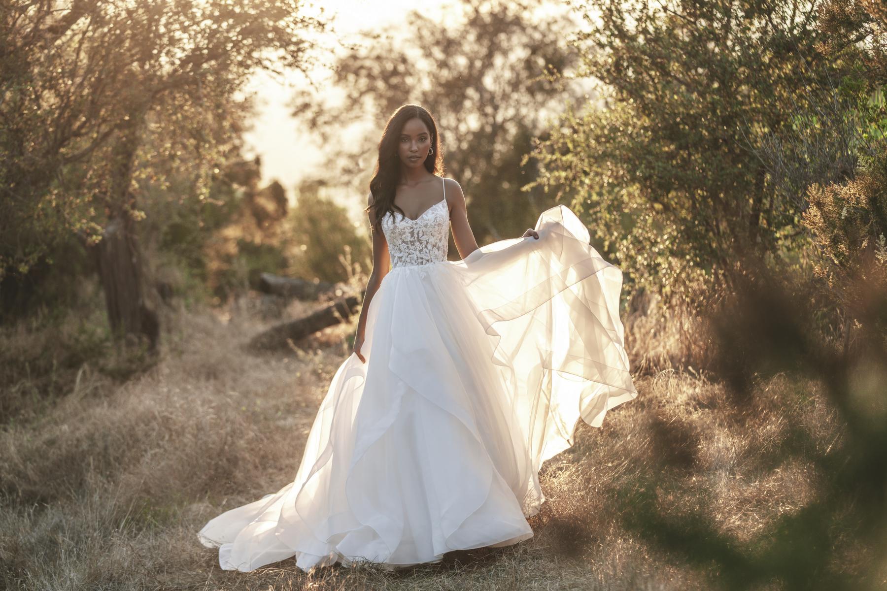 Allure Romance Style Number R3703 - 7