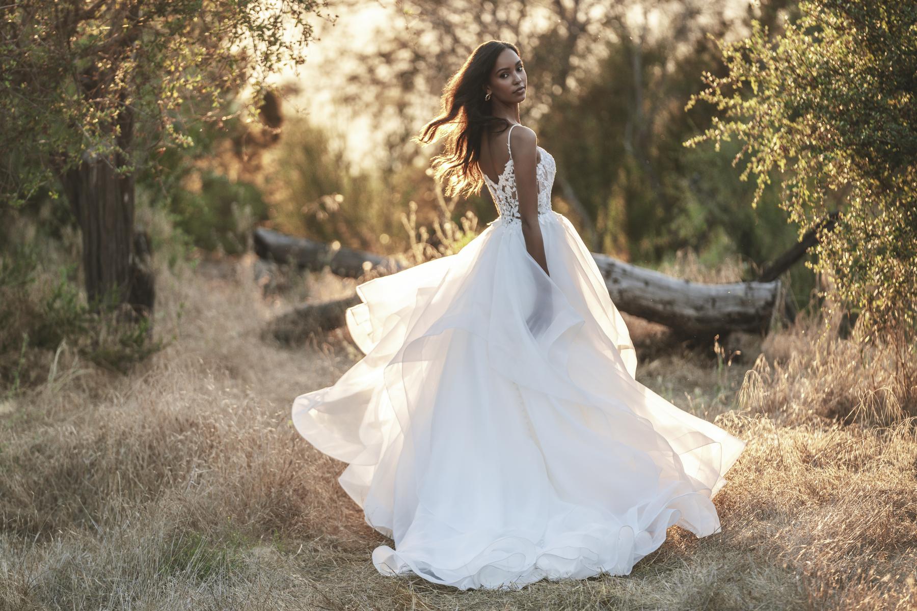 Allure Romance Style Number R3703 - 6