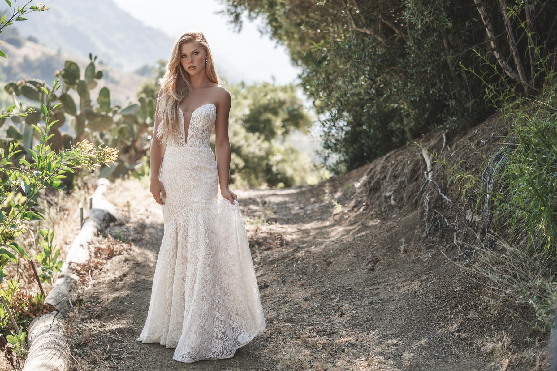 Allure Romance Style Number R3704L - 5