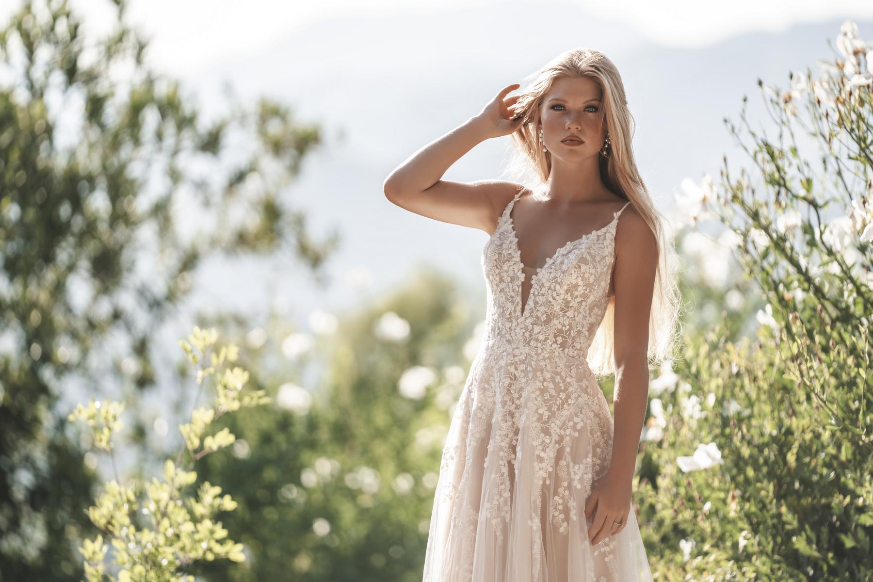 Allure Romance Style Number R3706 - 3
