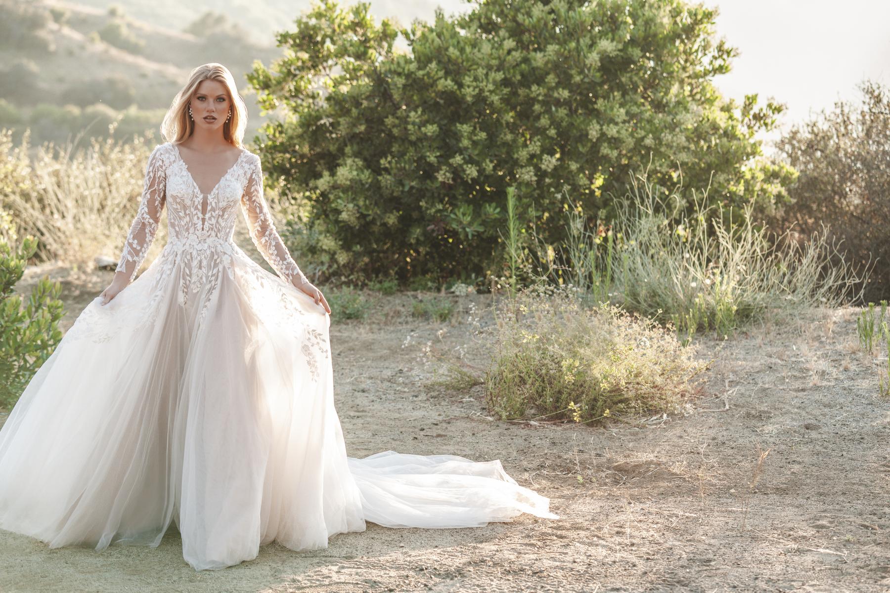 Allure Romance Style Number R3708 - 4