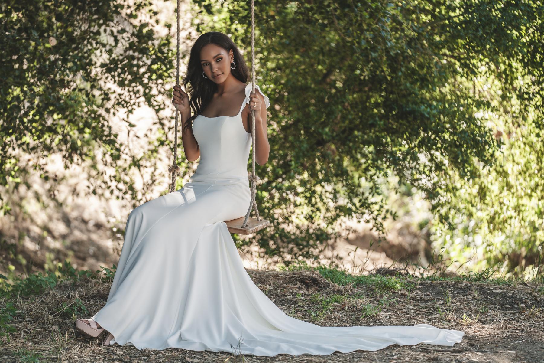 Allure Romance Style Number R3709 - 4