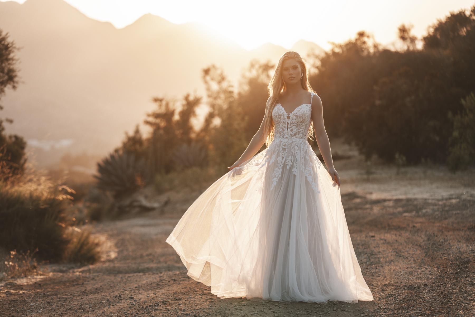 Allure Romance Style Number R3710 - 6