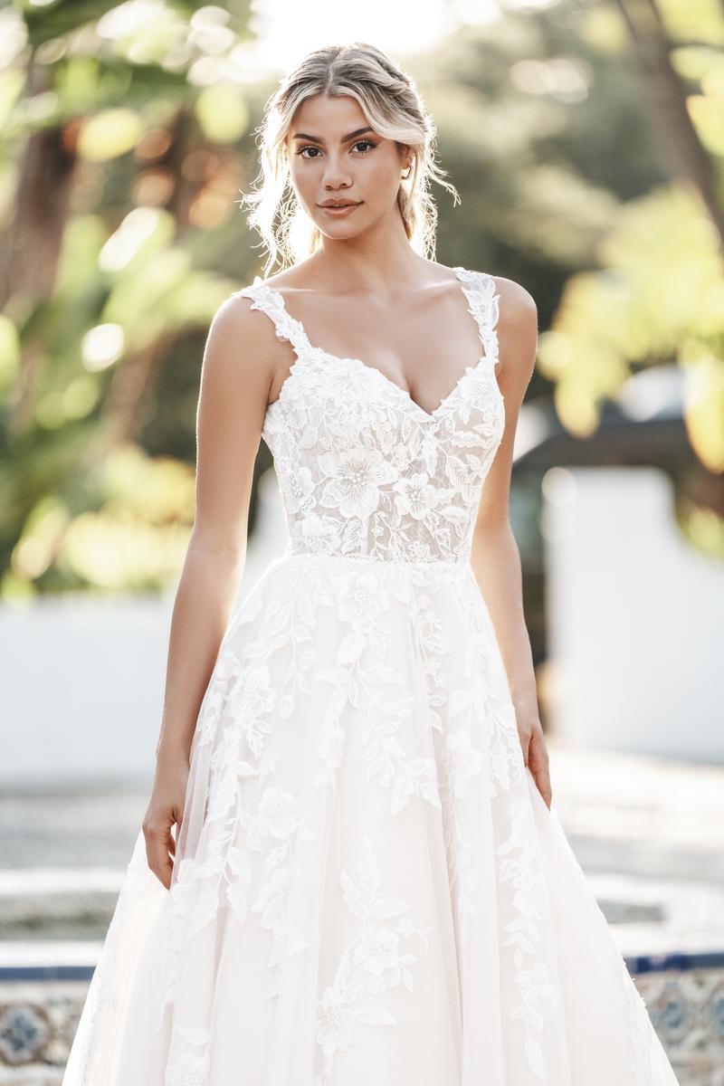Allure Romance Style Number R3754L - 6