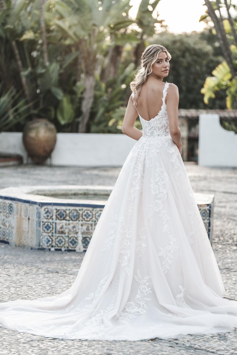 Allure Romance Style Number R3754L - 7