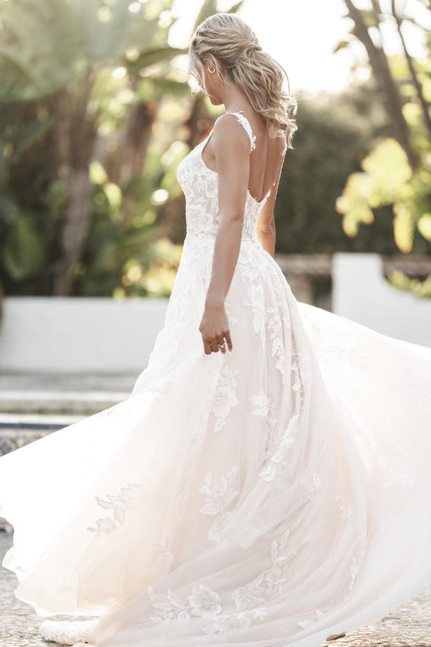 Allure Romance Style Number R3754L - 2