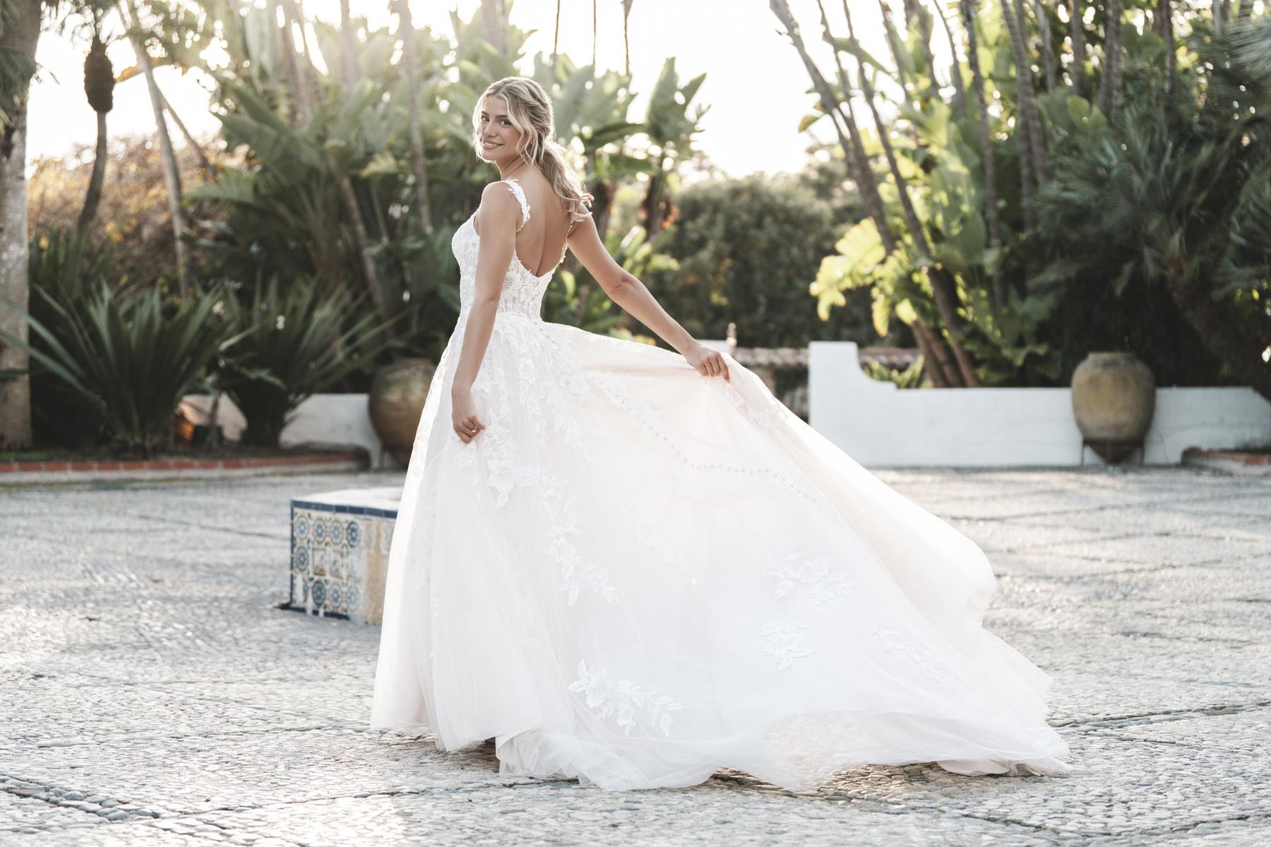Allure Romance Style Number R3754L - 4
