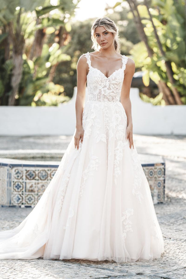 Allure Romance Style Number R3754 - 1