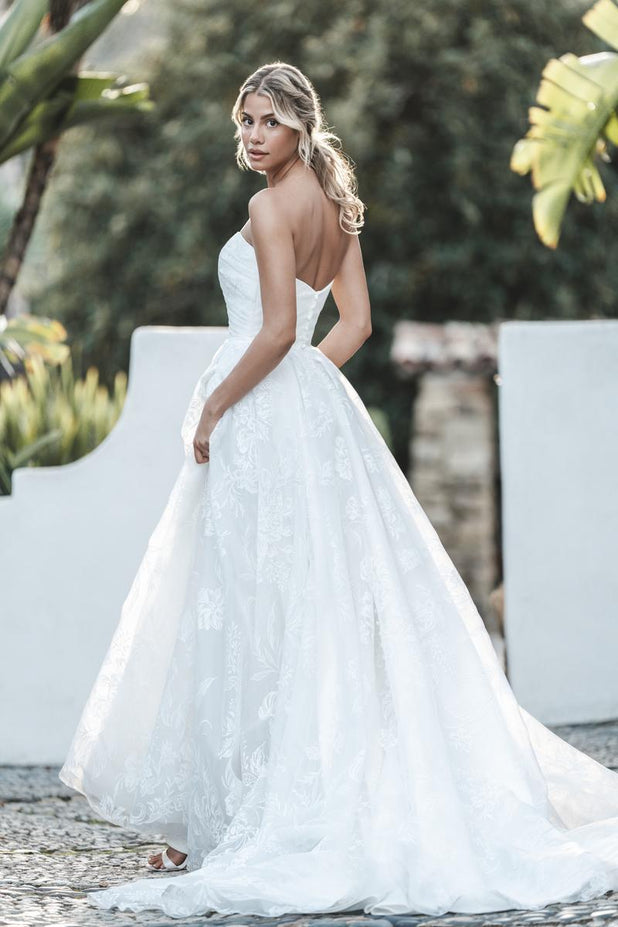 Allure Romance Style Number R3758 - 2