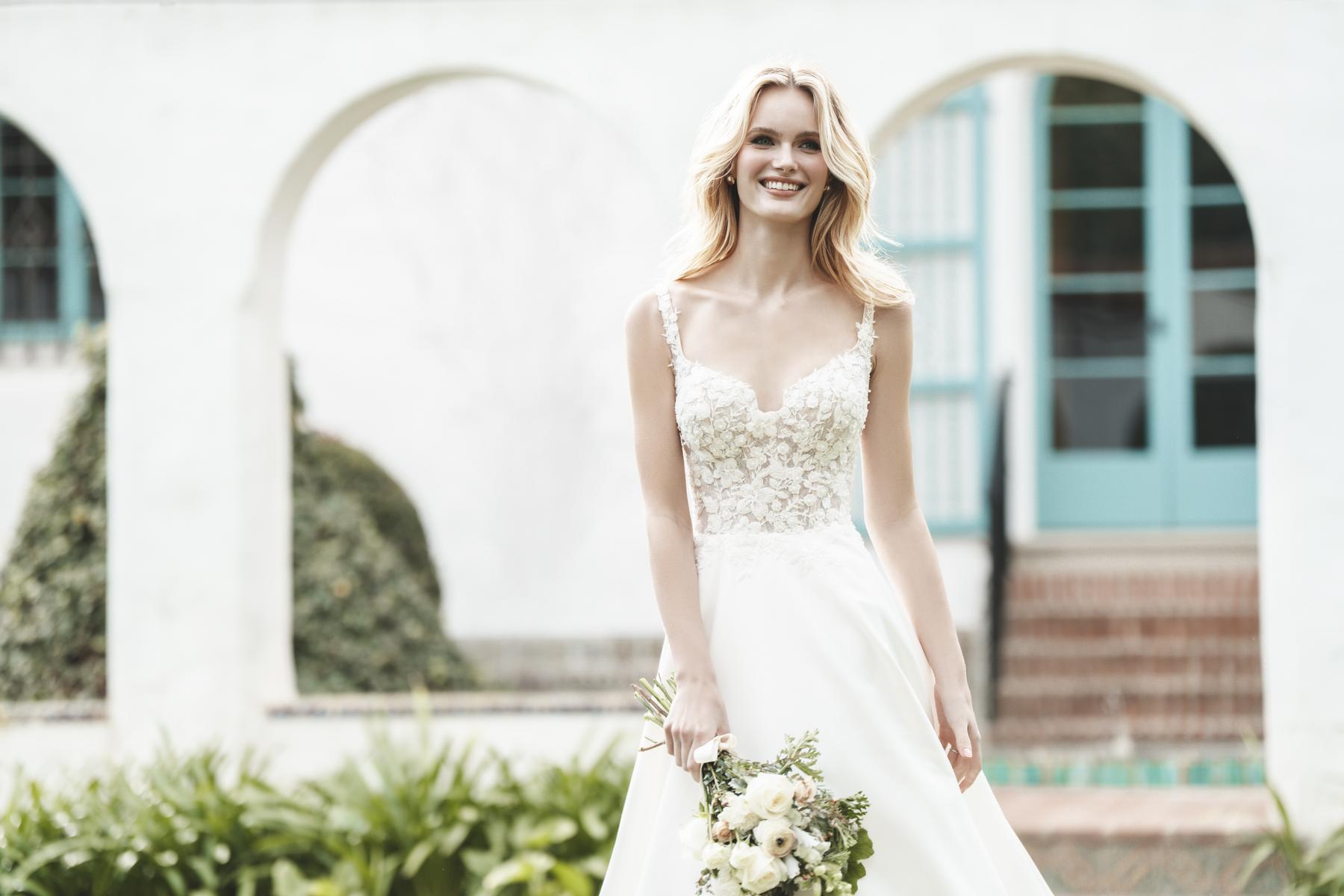 Allure Romance Style Number R3759L - 3