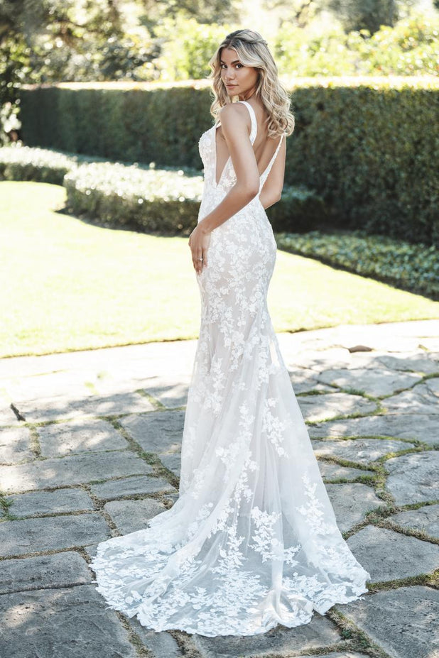 Allure Romance Style Number R3760L - 2
