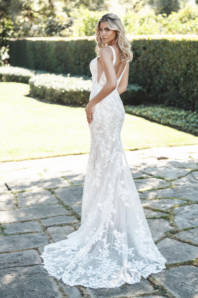 Allure Romance Style Number R3760L - 2