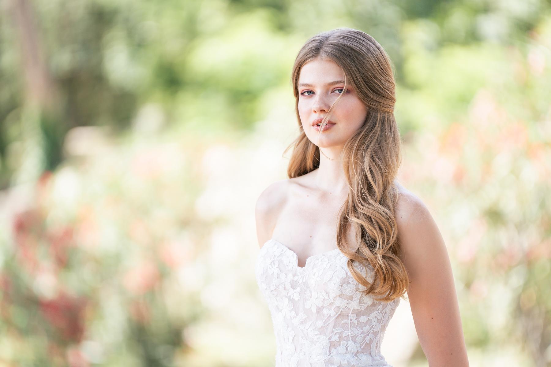 Allure Romance Style Number R3802L - 5