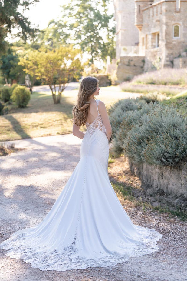 Allure Romance Style Number R3804 - 2