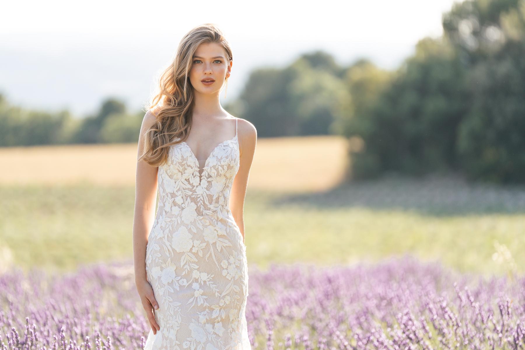 Allure Romance Style Number R3806L - 5