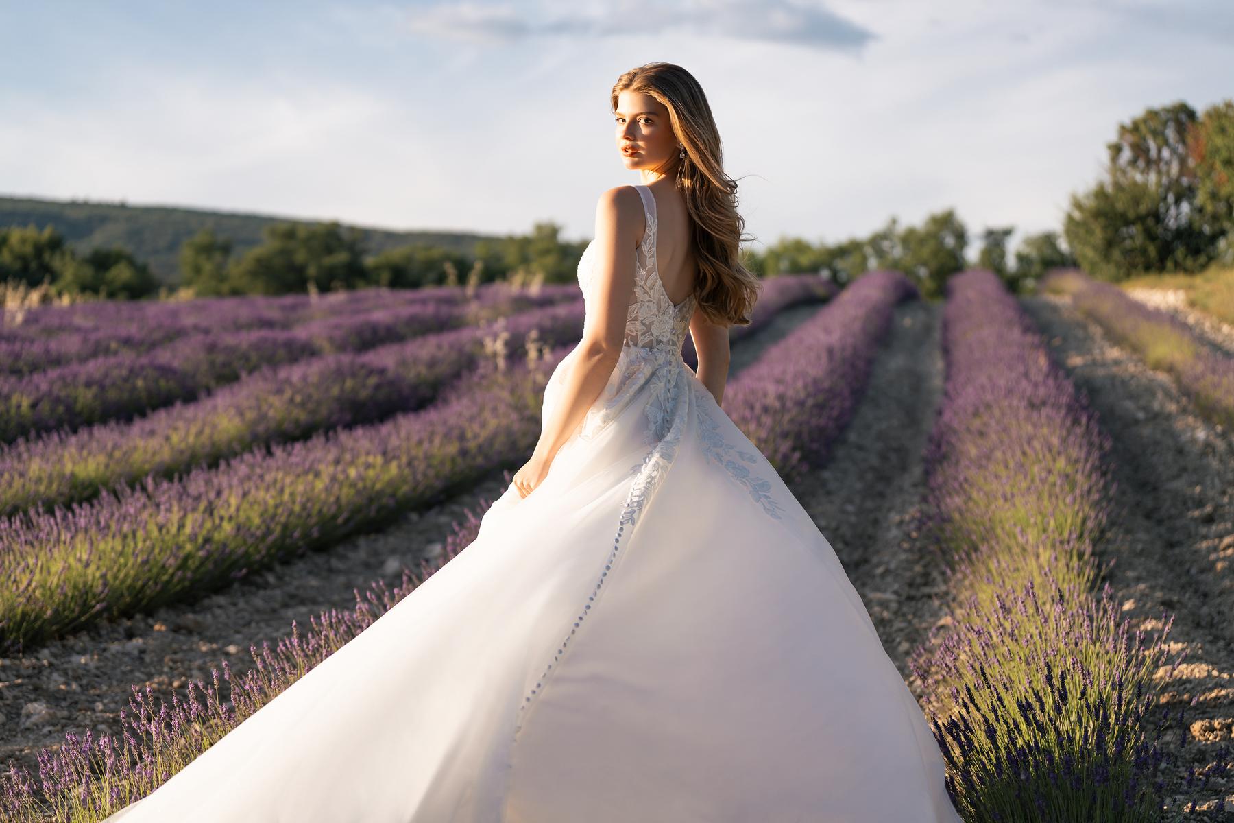 Allure Romance Style Number R3810L - 7