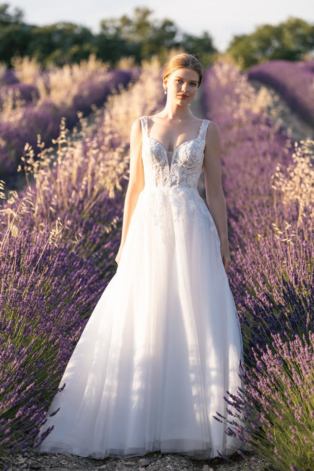Allure Romance Style Number R3810 - 1