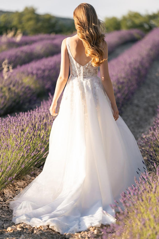Allure Romance Style Number R3810 - 2